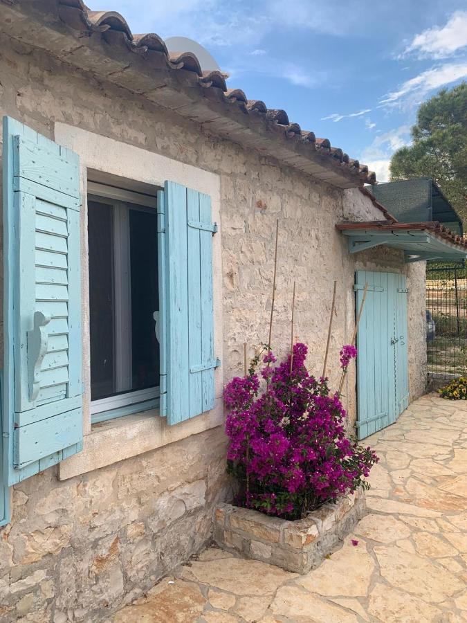 Vila Majda Tar-Vabriga Luaran gambar