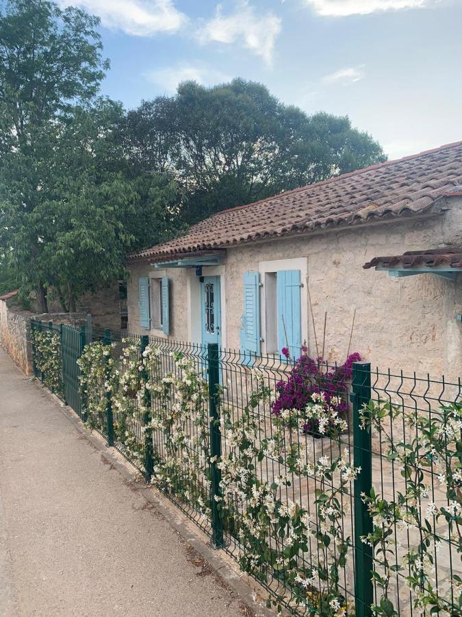 Vila Majda Tar-Vabriga Luaran gambar